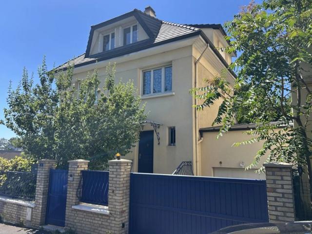 À vendre – Pavillon familial à Arcueil