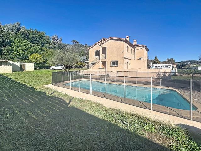 A VENDRE / PEGOMAS / APPARTEMENT 4P / 83.72m2