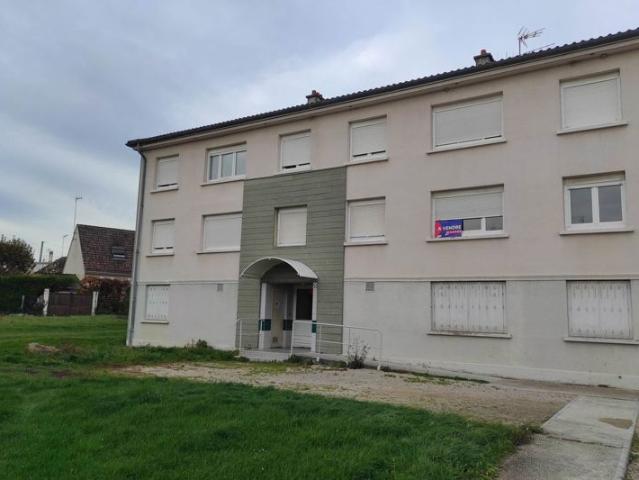 A VENDRE – PONT SUR SEINE 10 RUE DE CHAPON Etage 1 PORTE N 12
