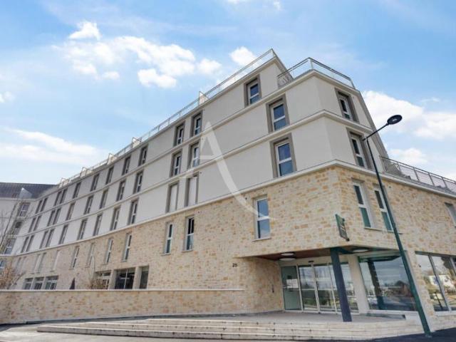 A VENDRE POUR INVEST LMNP SOUS BAIL COMMERCIAL: Appartement 1 pièce de 17,6 m² situé à Palaiseau 91