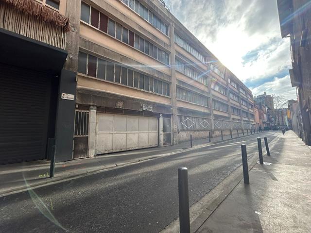 A vendre place de parking Sur le bas de la rue Gabriel Perri
