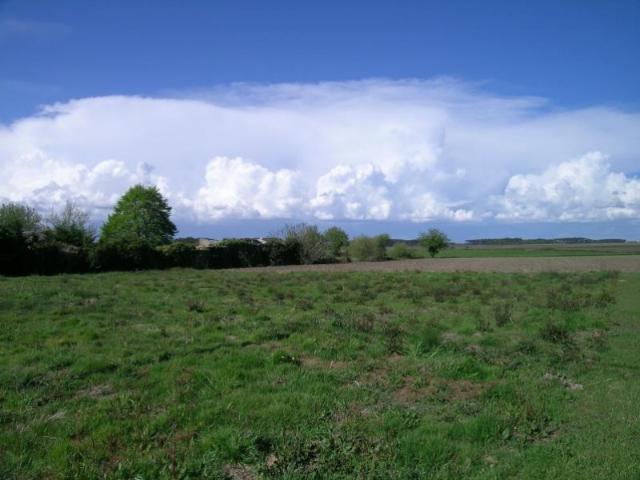 À vendre proche d'Hagetmau 40: terrain constructible de 1072m2