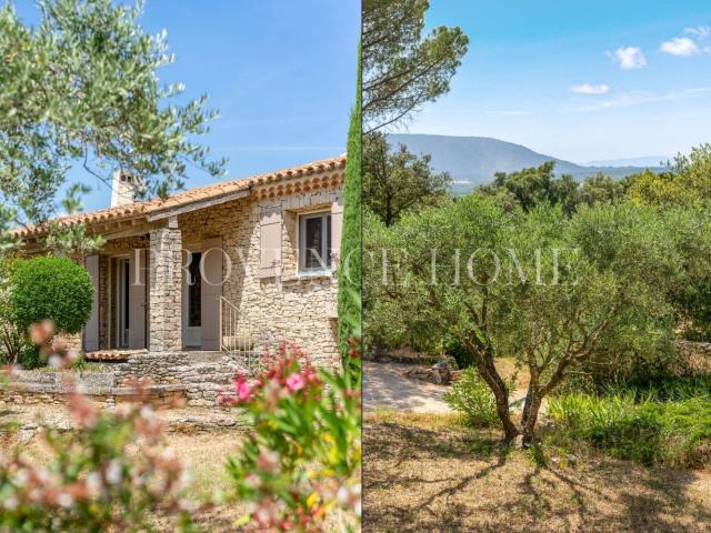 A Vendre Propriete Avec Vue Sur Terrain Constructible Gordes. 120m² Gordes