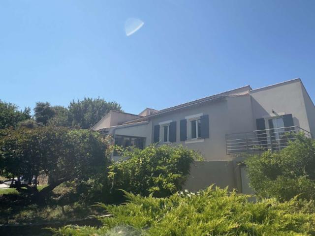 A VENDRE PROPRIETE DE 2 VILLAS 203M2+90M2 /293M2 SURF HAB TO