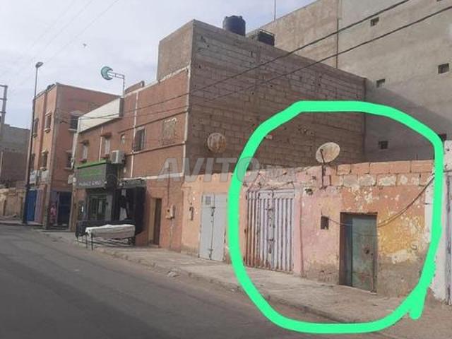 À vendre près de la pharmacie Ashraf à Skikda, portefeuille