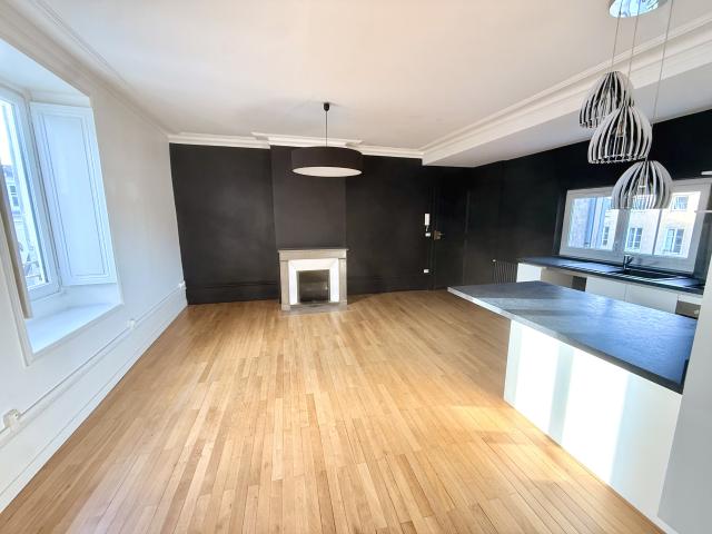 A VENDRE QUARTIER GUIST'HAU APPARTEMENT T2 BIS DE 69 M2 AVEC CAVE ET GRENIER
