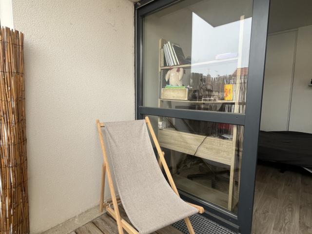 A vendre Quartier Paix Studio 29m2, balcon, 2 places de parking vendu loué