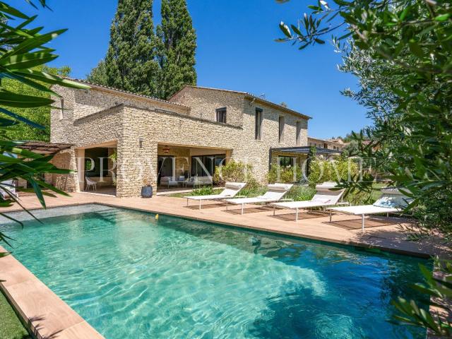 À Vendre Remarquable Propriété D'architecte À Gordes Avec Pi. 245m² Gordes