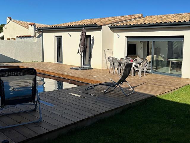 A VENDRE REDESSAN VILLA 3 chambres de 93 m² avec piscine et te