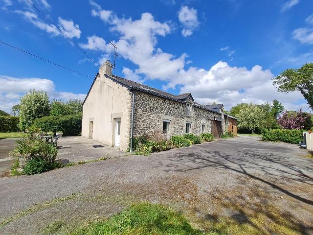 A VENDRE REGUINY Longère avec dépendance 174m² Réguiny