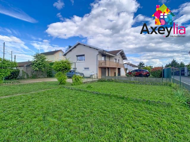 A VENDRE RIORGES PLATEAU MAISON SUR TERRAIN DE 1062 M2