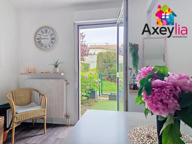 A VENDRE ROANNE CENTRE APPARTEMENT AVEC EXTERIEUR ET GARA