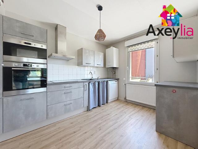 A VENDRE ROANNE HYPERCENTRE APPARTEMENT T3 POUR PMR AVEC