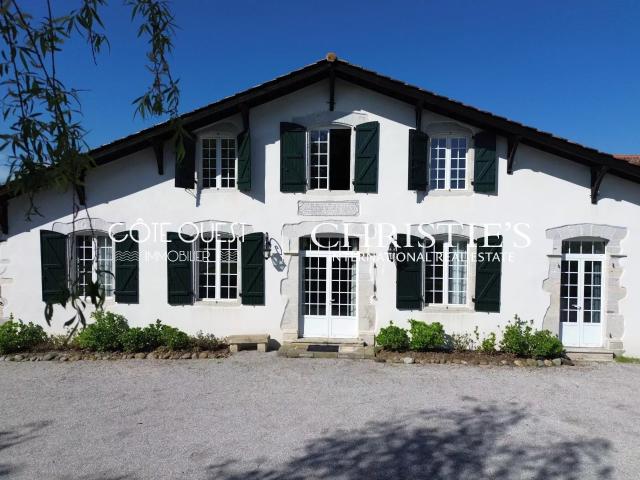 À vendre Saint Étienne d'Orthe Ferme rénovée du XIXème siècle