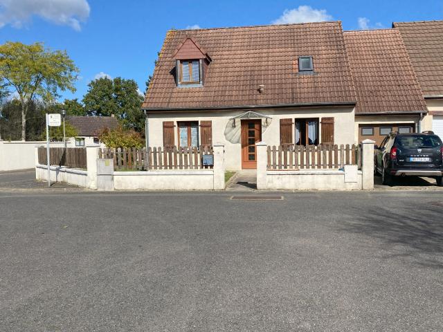 A VENDRE SAINT JEAN DE BRAYE MAISON OCCUPEE