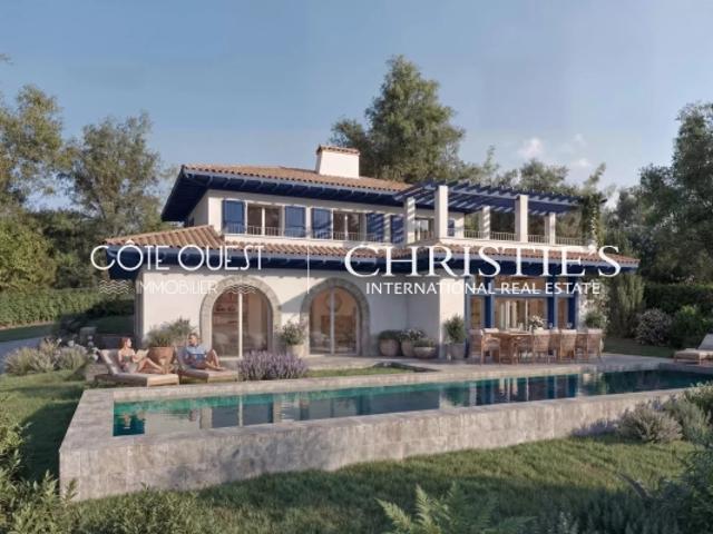 À vendre Saint Jean de Luz Villa de 207 m² avec piscine et vue Rhune