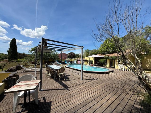 A VENDRE SAINT MAXIMIN LA SAINTE BAUME MAISON TYPE 4 DE 120 M2 SUR 2597 M2 DE TERRAIN PISCINE GARAGE