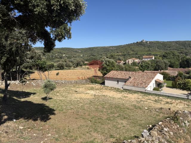 A VENDRE SECTEUR ST PAUL ET VALMALLE MAGNIFIQUE TERRAIN A BATIR DE 950 M2 VIABILISE