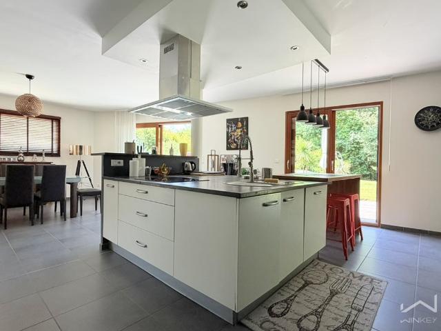 À Vendre Seulement Chez Winkey Maison Familiale 5 Chambres. 185m² Baulon