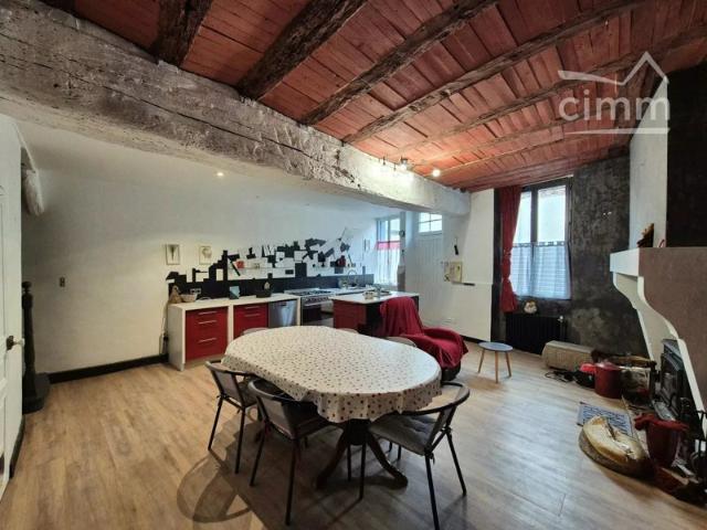 À vendre – Spacieuse maison de ville à Morée 41, à 15 minutes de Vendôme