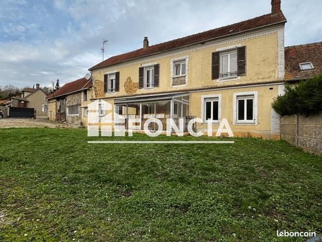 À Vendre – Spacieuse Maison de 118 m² avec 200 m² de dépendances