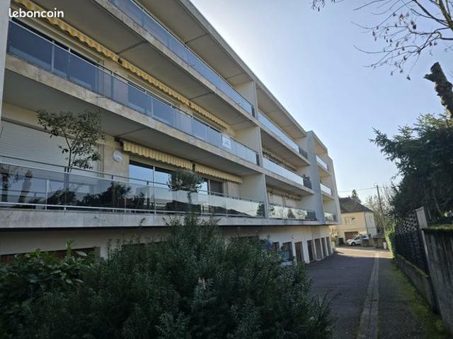 A vendre spacieux appartement 6 pièces Metz Queuleu proximité immédiate Bord de Seille