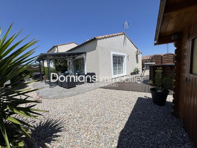 A VENDRE ST FELIU D'AVALL VILLA AVEC JARDIN