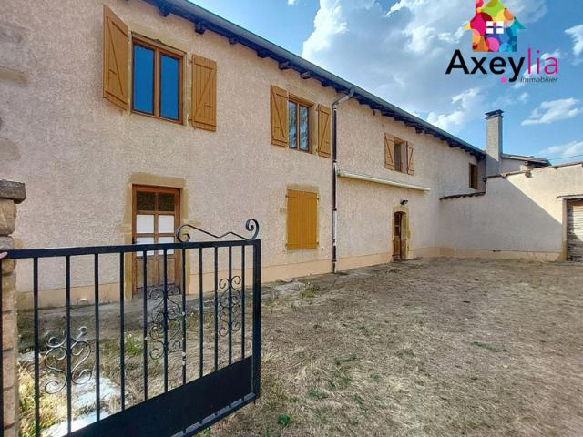 A VENDRE ST HILAIRE SOUS CHARLIEU MAISON A RENOVER, 7 CH