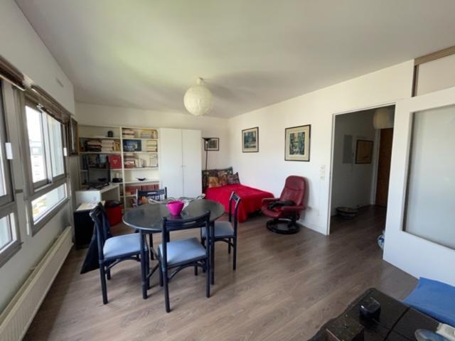 A VENDRE STUDIO 33m2 EN BON ETAT PARIS 75012