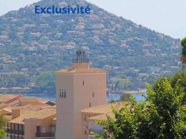 À vendre – Studio cabine avec vue exceptionnelle sur l'Estérel et la baie d'Agay