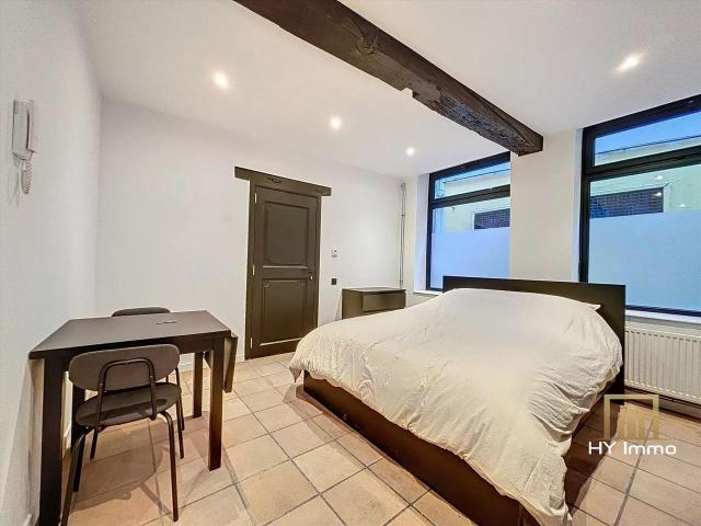 à vendre Studio Bruxelles Imp. de la Poupée