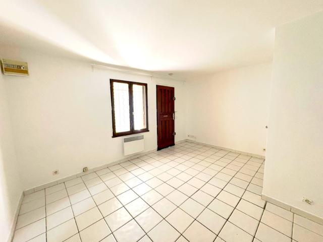A vendre appartement T1 de 20 M2 en centre ville de Aix en