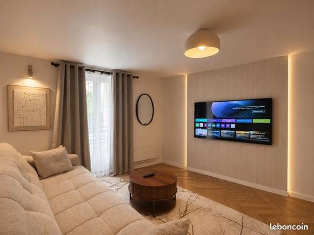 À VENDRE – Studio duplex d’architecte de 17,28 m² – Entièrement rénové et vendu meublé