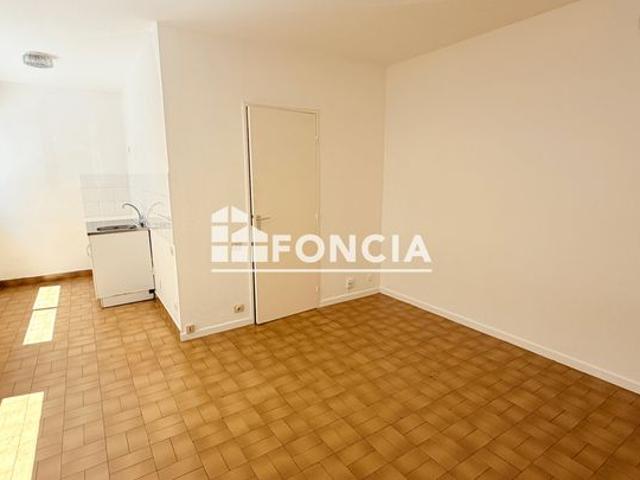 À vendre: Studio lumineux de 24 m² – Secteur Saxe Gambetta 13 rue de l'ABONDANCE