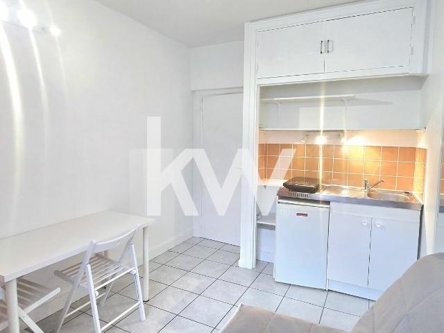 À vendre: Studio Meublé 14 m² – Cœur de Grenoble – 6% d