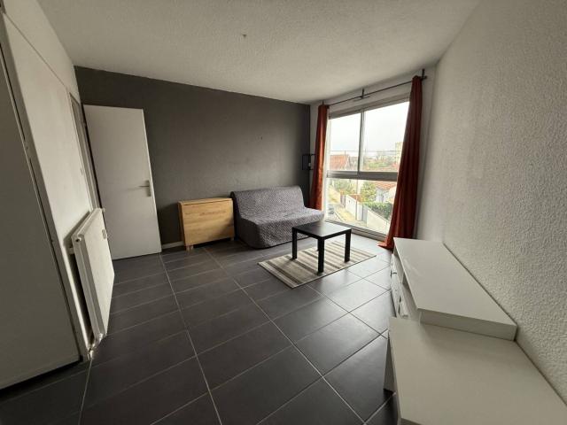 A VENDRE: Studio Proche université de Bordeaux et CHU Pellegrin