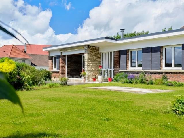 À VENDRE MAISON D’ARCHITECTE DE PLAIN PIED DE 180 m² 5 chambres secteur BLANGY SUR BRESLE 76