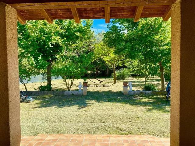 À Vendre – Superbe Mas de Plain Pied à Mas Thibert Nouveauté. 150m² Arles