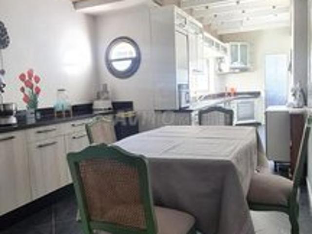 À vendre Superbe appartement 3 chambres à Racine