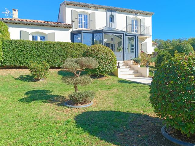 À Vendre Superbe Bastide de Charme à La Verdière Haut Var