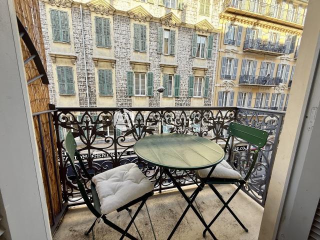 CENTRE SUPERBE APPARTEMENT 2 PIÈCES PARFAIT ÉTAT