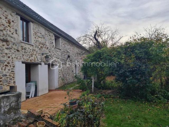 À vendre sur Neuilly St front