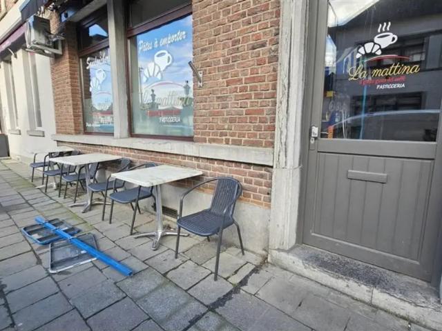 à vendre Surface commerciale Boussu