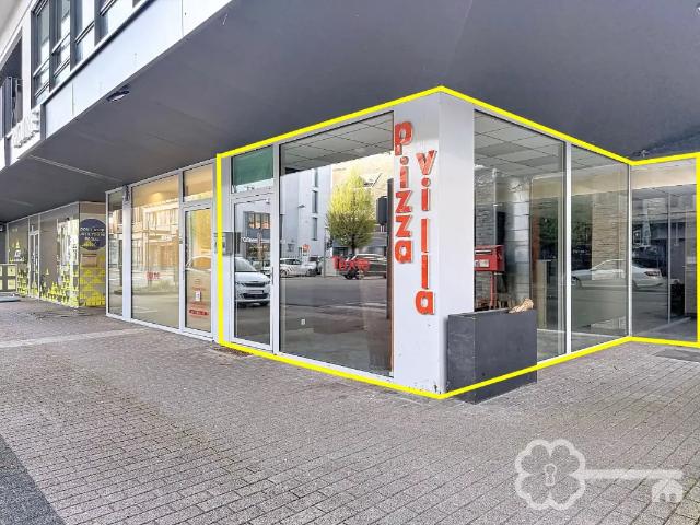 à vendre Surface commerciale Ciney rue du Centre