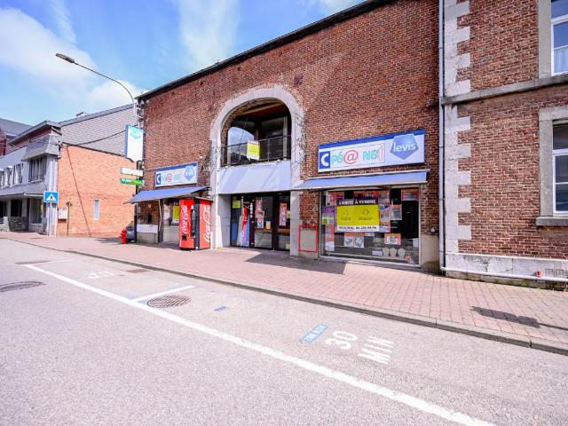 à vendre Surface commerciale Hamoir Rue du Pont