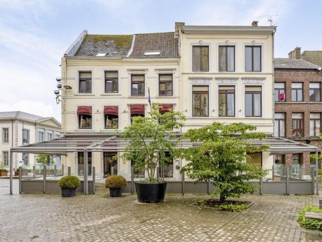 à vendre Surface commerciale Tongres Graanmarkt