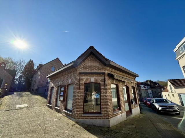 à vendre Surface commerciale Watermael Boitsfort