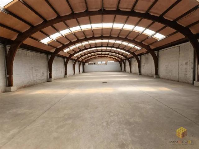 à vendre Surface industrielle Waremme Rue de Huy