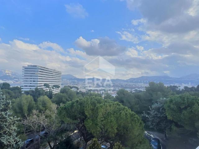 A vente appartement de type 3 avec terrasse, box et cave à Marseille 13008 La Cadenelle