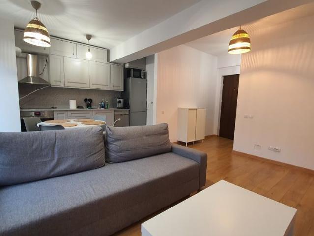 A very modern apartment for rent in Cluj Napoca, 3 minutes from the University of Medicine and Pharmacy, central area, Avram Iancu street, with 2 bedrooms, living room, 2 bathrooms
